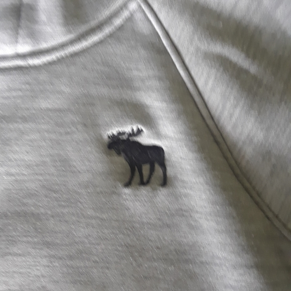 Sweater - Picture 3 of 4